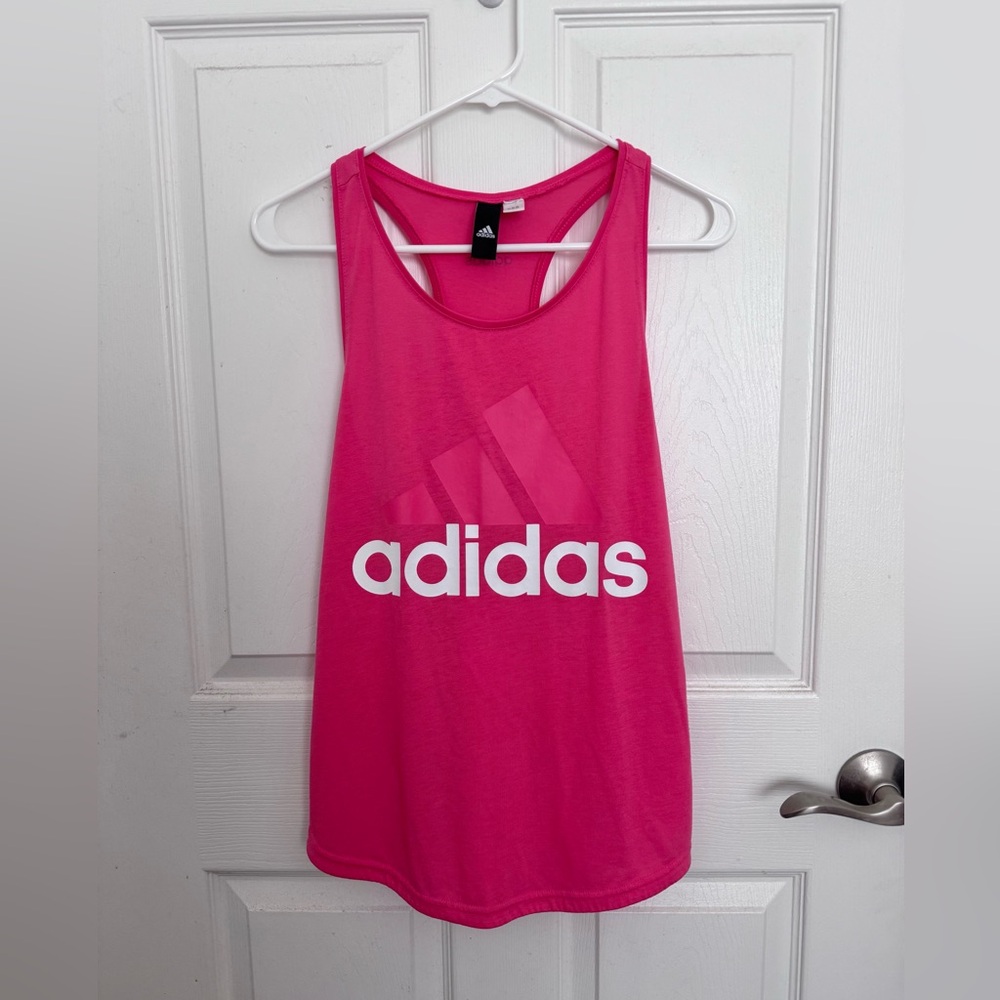 ⭐️ adidas Logo Racerback Tank